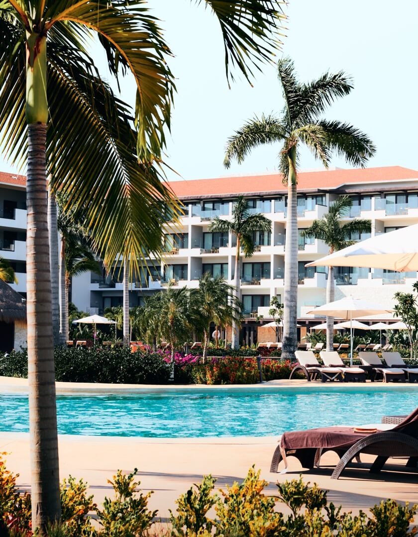 https://travus.esperanzadata.eu/Queen's Cloak Hotel